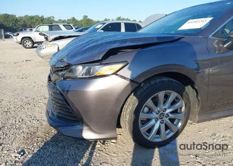 2020 Toyota Camry Le from USA, damaged, VIN 4T1C11AK9LU938183